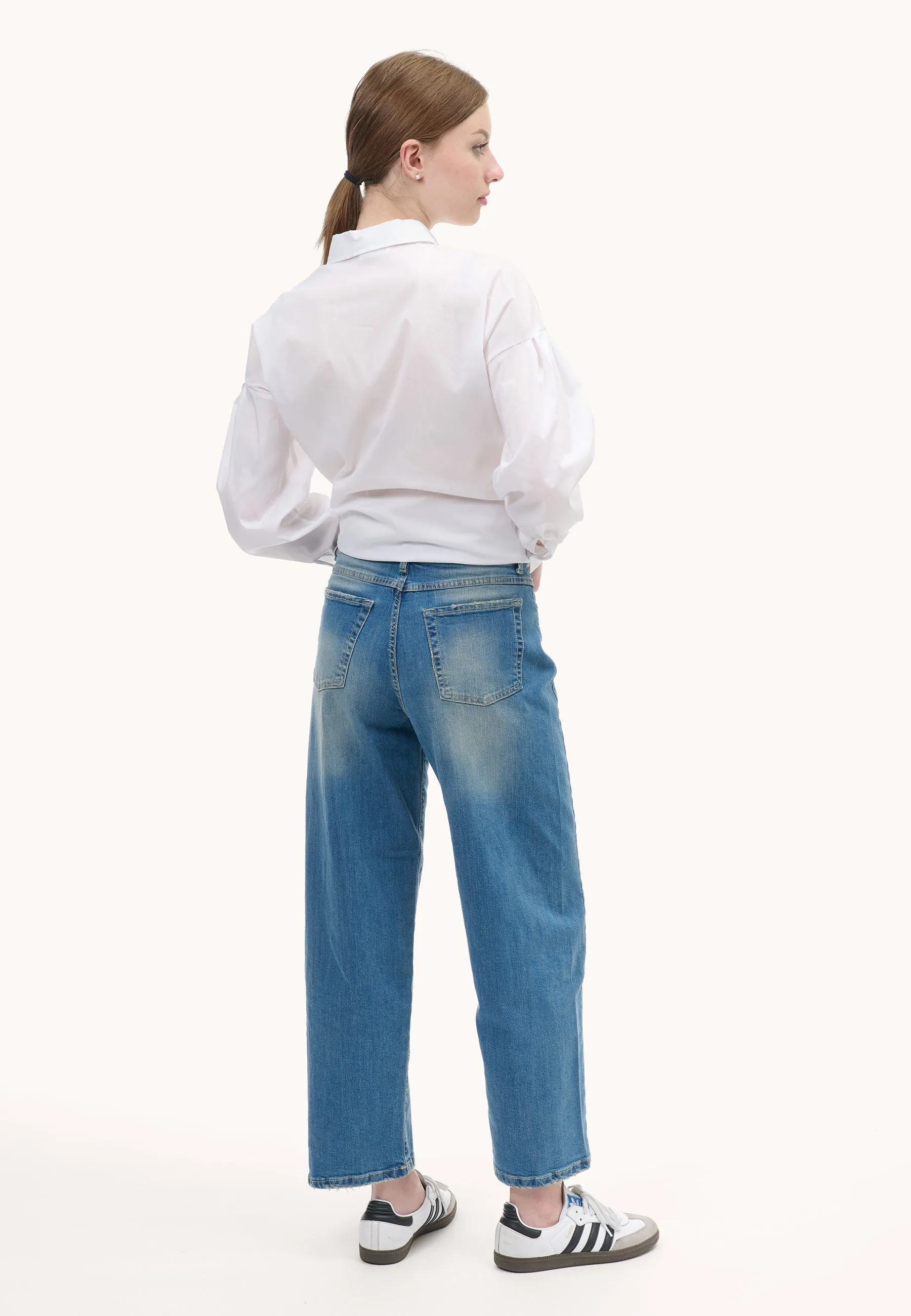 Jeans balloon vita alta cuciture ritorte
