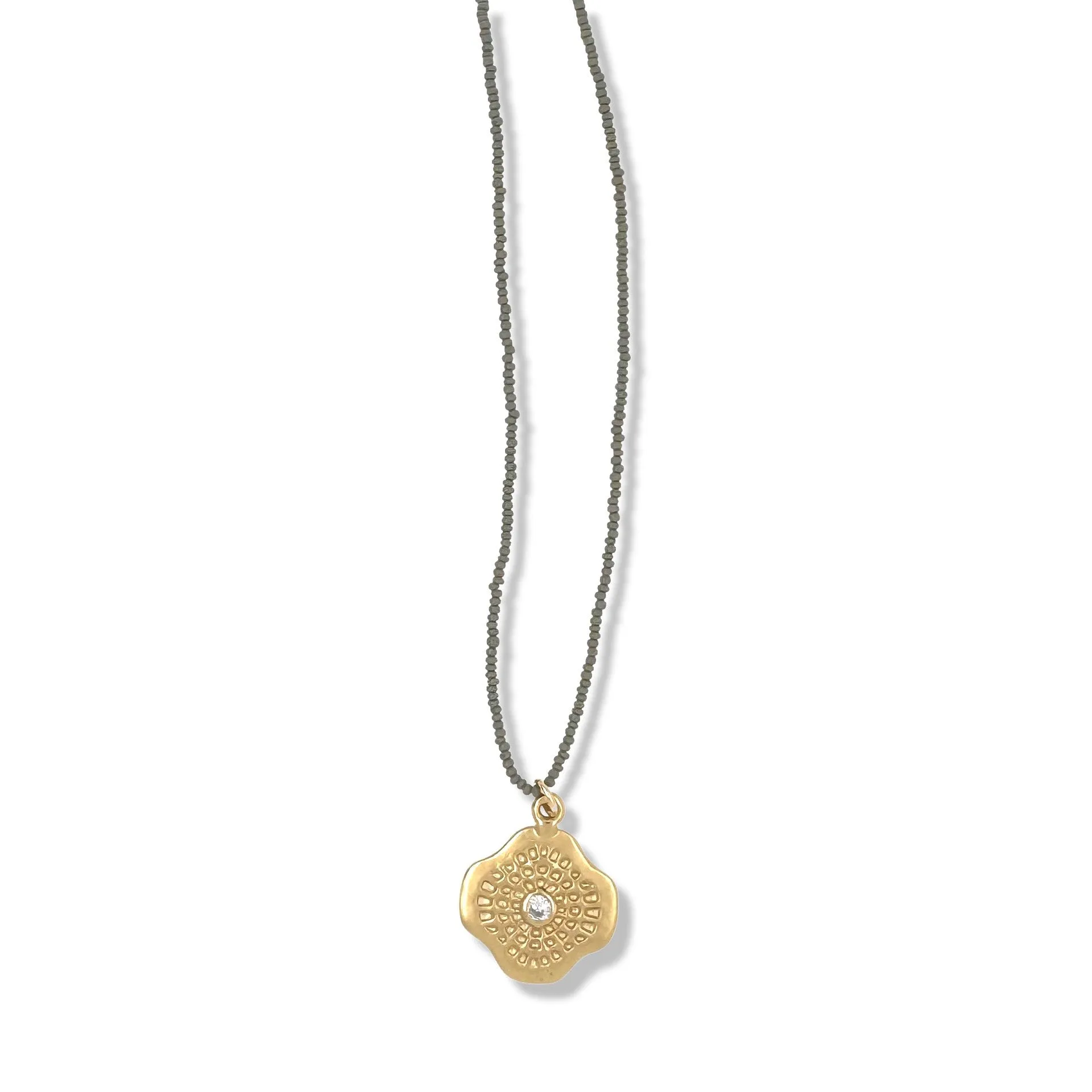 ROCCO NECKLACE IN GOLD ON CHARCOAL BEADS
